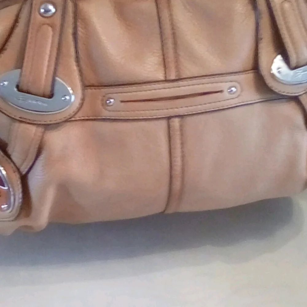 B. Makowsky Tan Leather Shoulder Bag